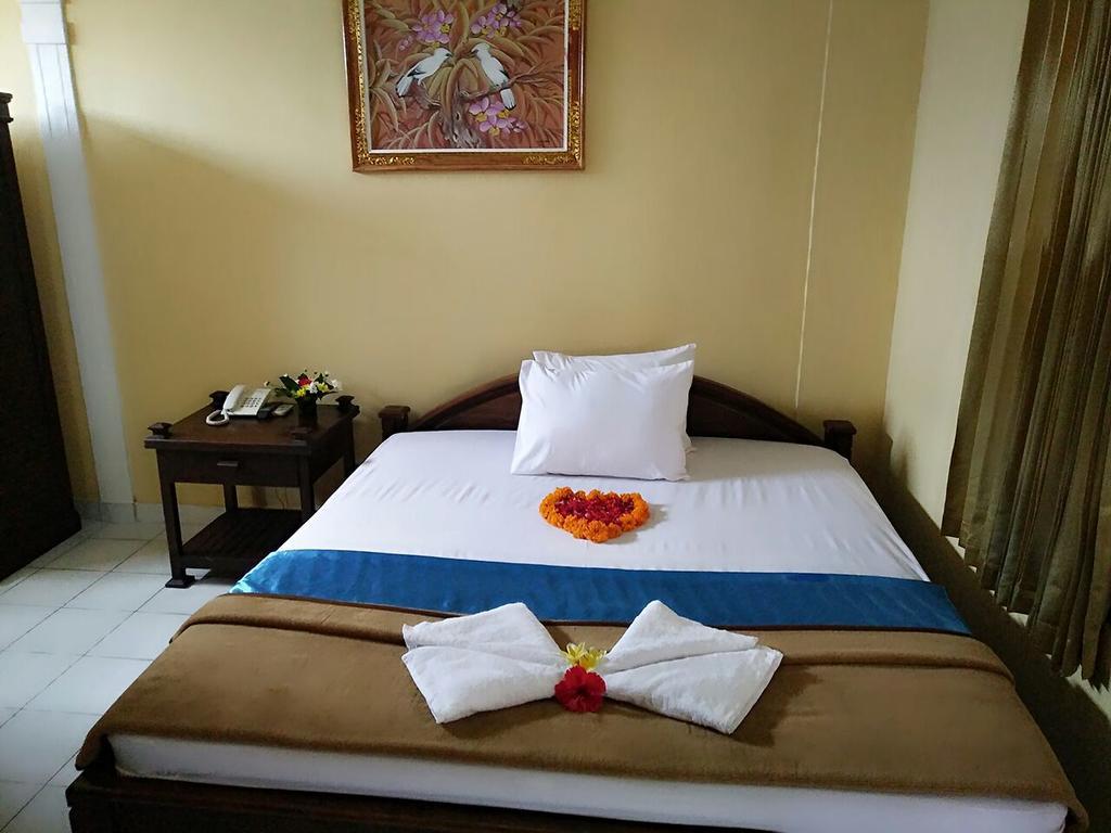 Hotel Grand Wijaya Singaraja Екстериор снимка