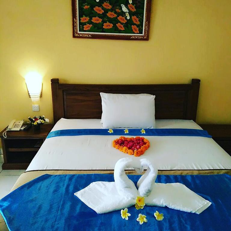 Hotel Grand Wijaya Singaraja Екстериор снимка