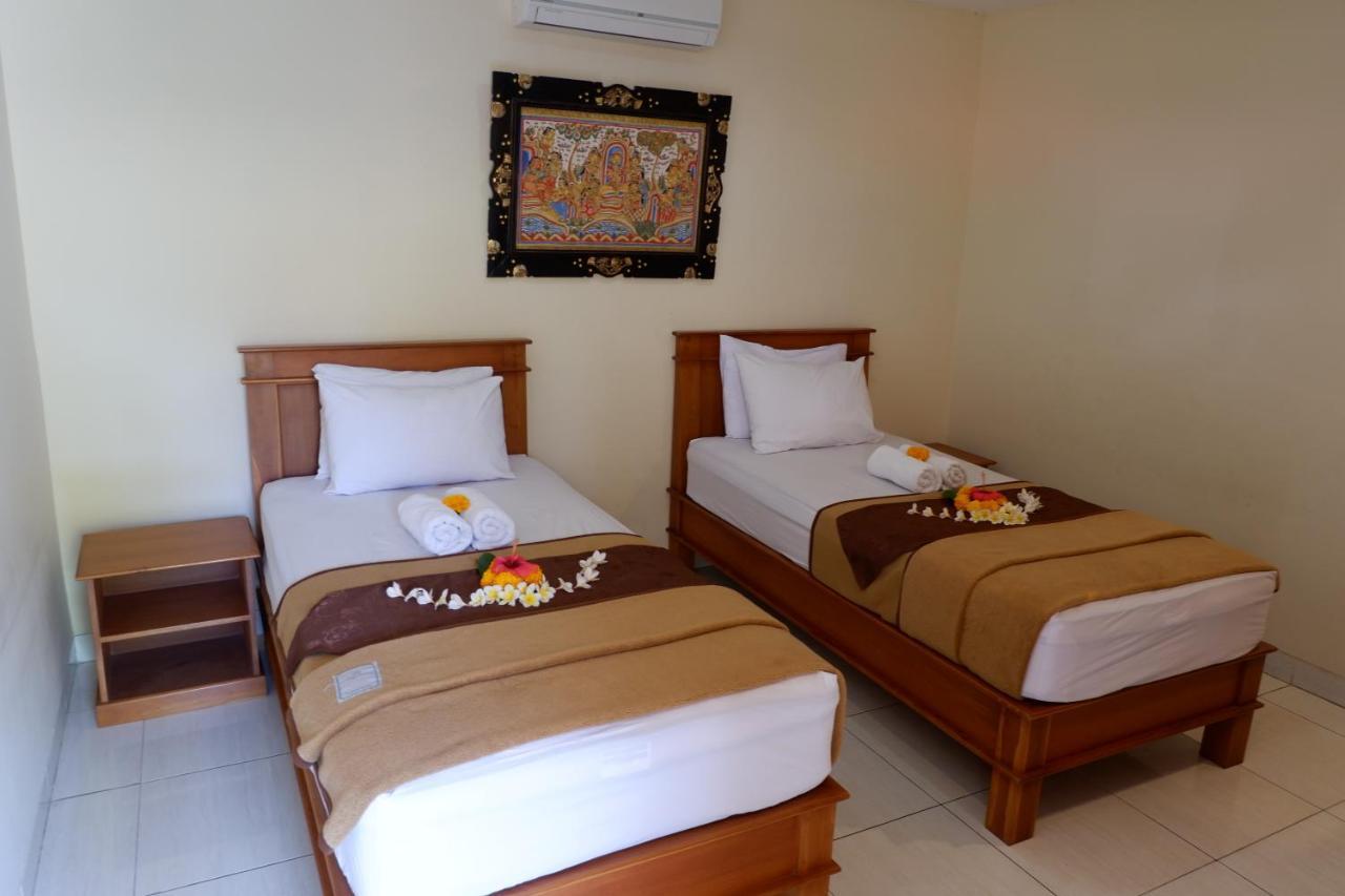 Hotel Grand Wijaya Singaraja Екстериор снимка