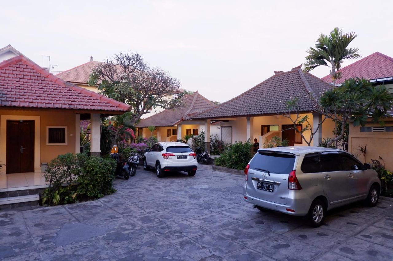 Hotel Grand Wijaya Singaraja Екстериор снимка