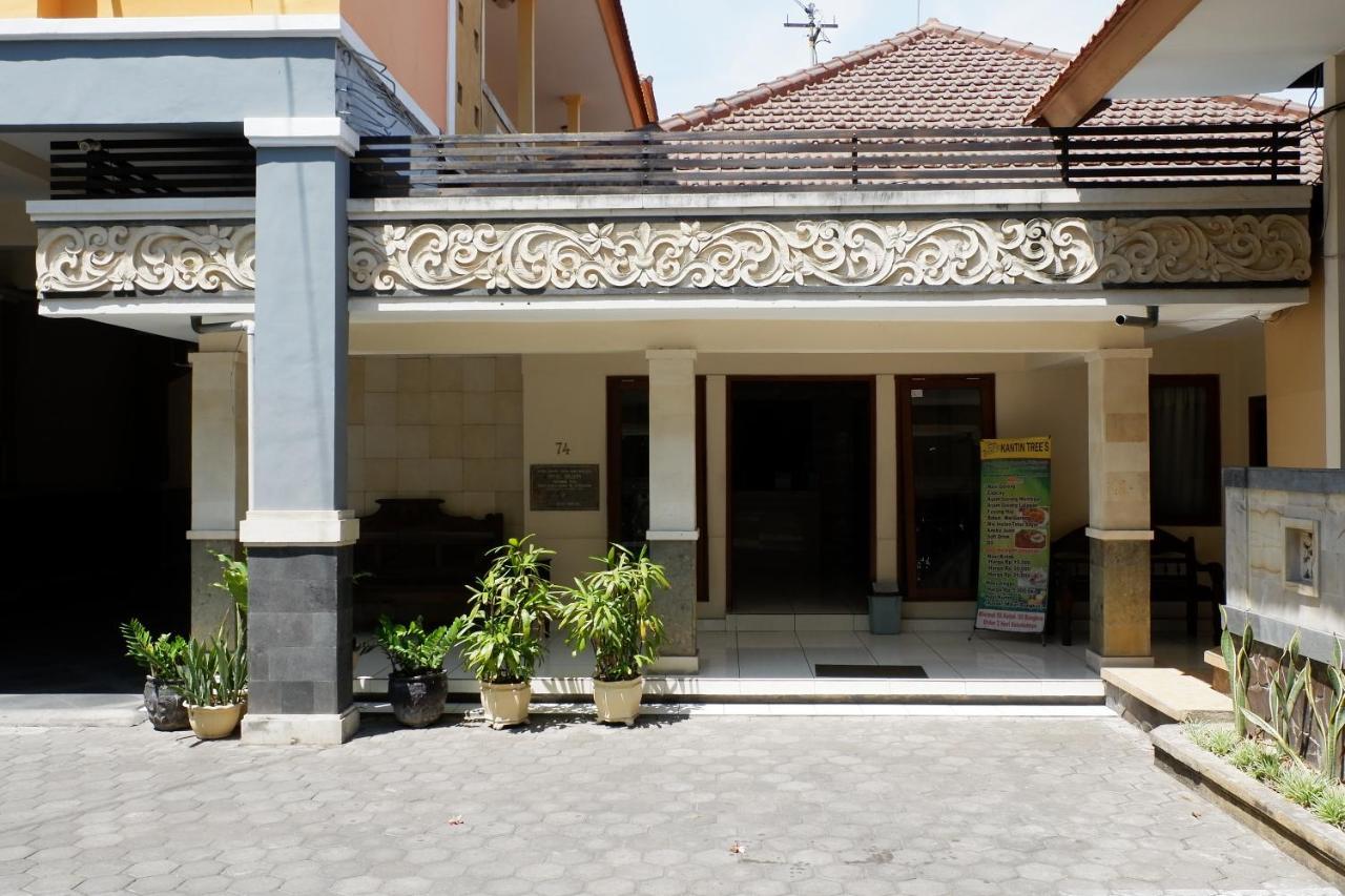 Hotel Grand Wijaya Singaraja Екстериор снимка