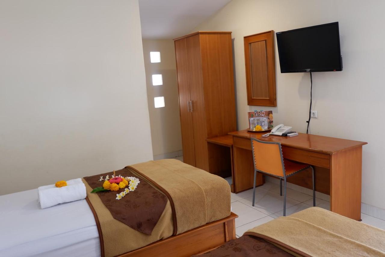 Hotel Grand Wijaya Singaraja Екстериор снимка