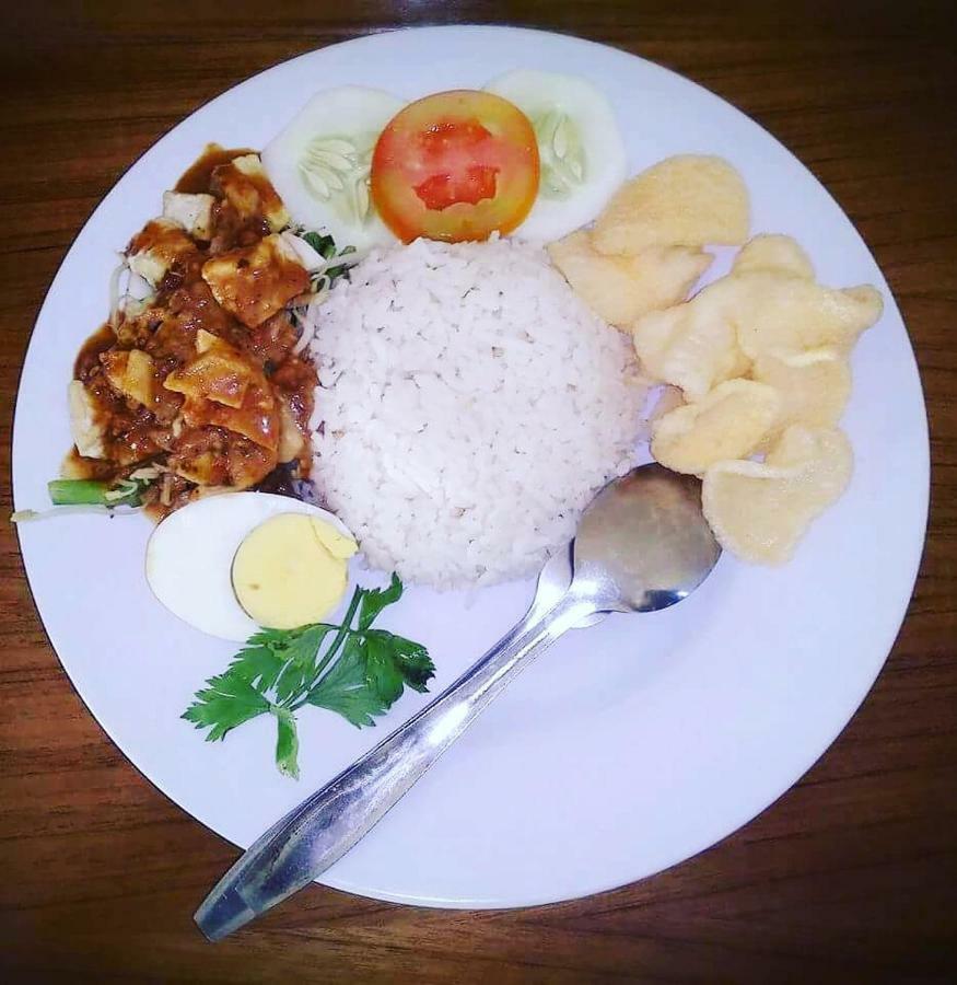 Hotel Grand Wijaya Singaraja Екстериор снимка